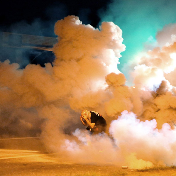 США,беспорядки,преступление, Восстание по-американски: фотографии из бунтующего Фергюсона